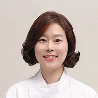 Yu-Young Lee