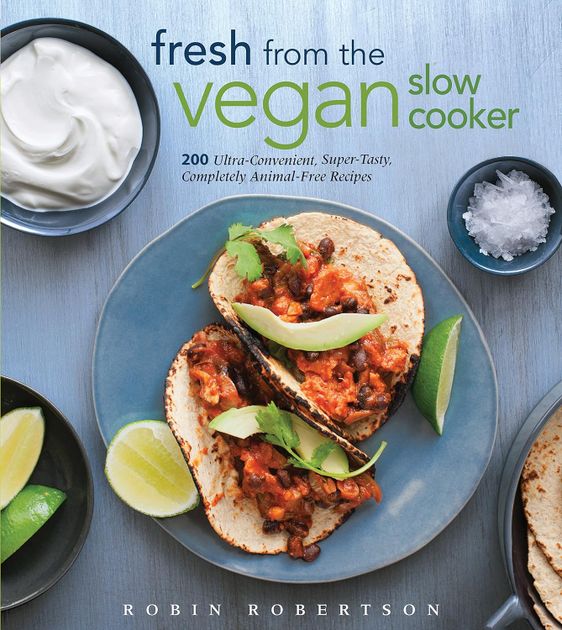 Garlic Mashed Potatoes with Sour Cream and Chives from Fresh from the Vegan Slow Cooker: 200 Ultra-Convenient, Super-Tasty, Completely Animal-Free Recipes by Robin Robertson