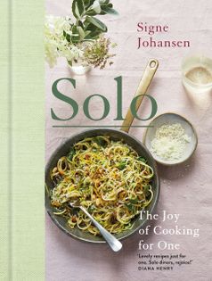 Spiced chickpeas with tomatoes and spinach from Solo by Signe Johansen