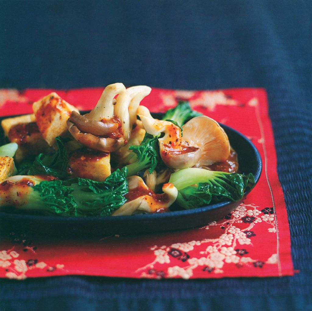 Stirfried Fresh Beancurd, Pak Choy and Oyster Mushrooms in Black Bean