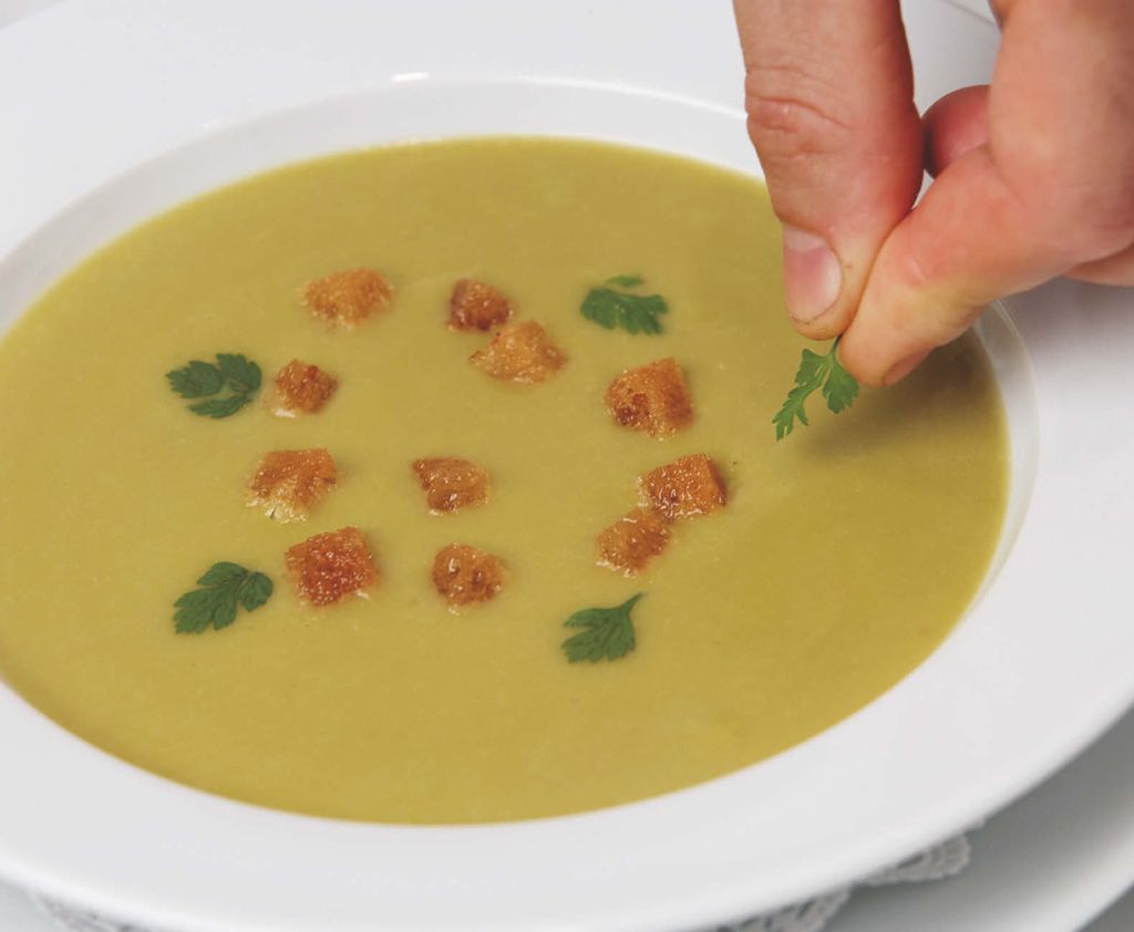 Fresh Pea Soup (Potage Saint-Germain)