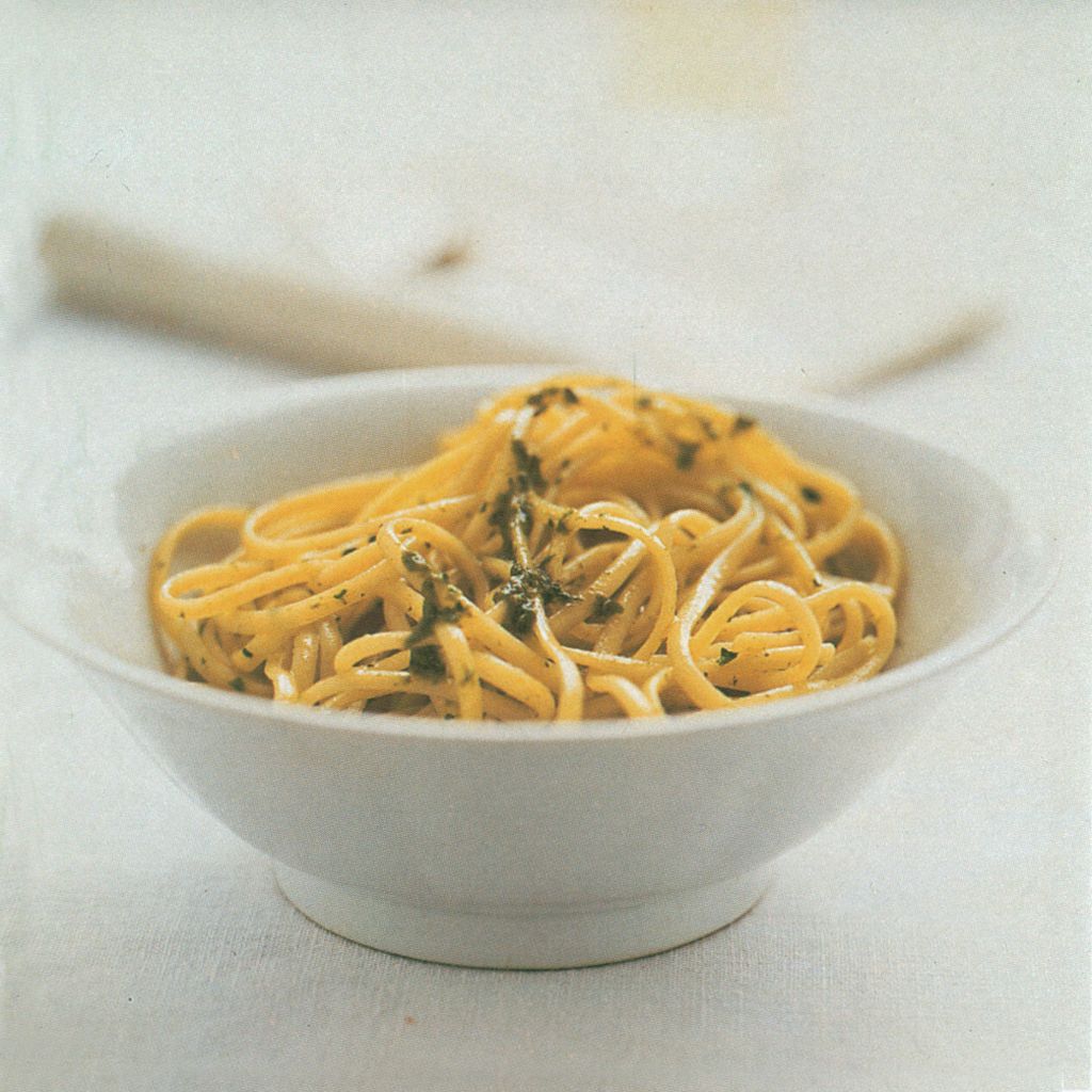 13 Books To Read Before Visiting Italy - Azzurro Dream Travel, image size:1024x1024